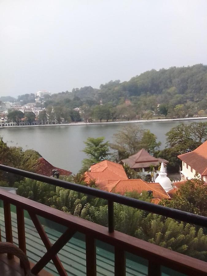Heaven Seven Kandy Exterior foto
